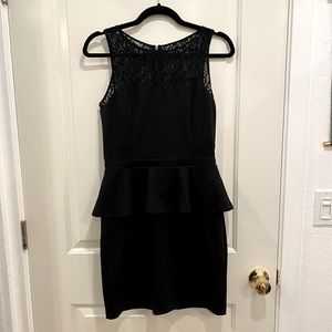 Sleeveless Peplum dress by Kensie - Size Small
